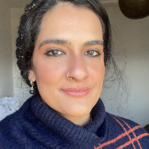 Aliyah Khan - Tutor in London