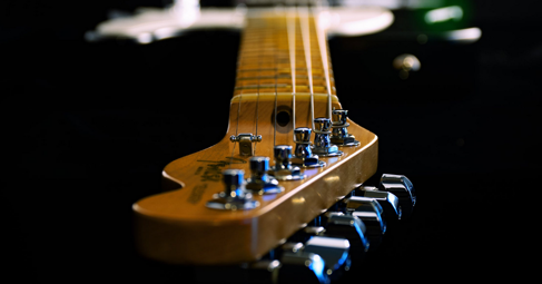 What Are the Prices of Guitar Lessons in the UK?