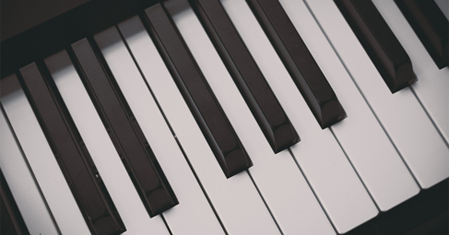 Is it possible to teach the piano online effectively?