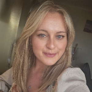 April Oliver - Tutor in Brighton