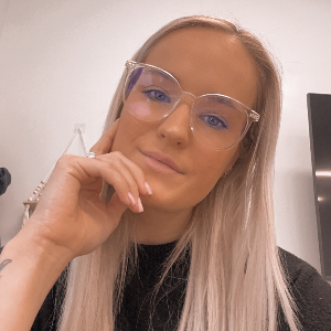 Zoe J. - Tutor in Bridgend
