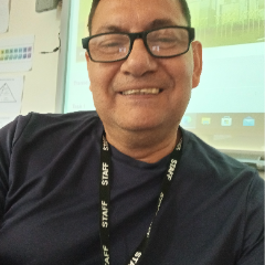 Jose R. - Teacher in London