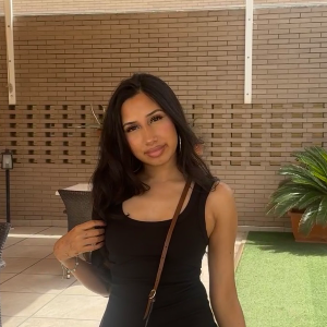Emaan N. - Tutor in Bradford