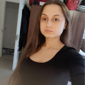 Bianca K. - Tutor in Enfield